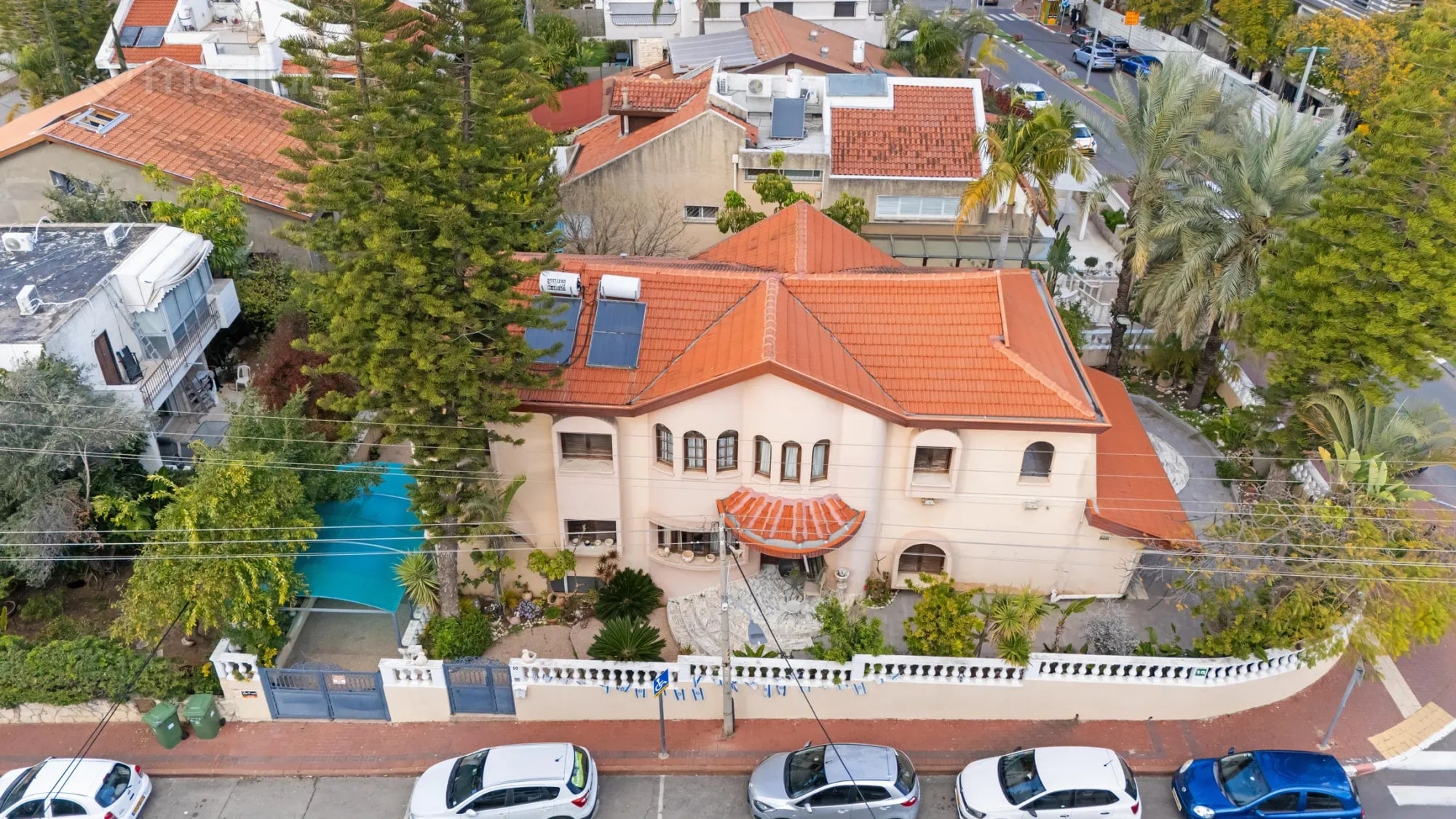 תמונה מהפול נדל"ן – 7 חדרים • 8,650,000 ₪, הנצי"ב רמת אפעל, רמת אפעל, רמת גן (1)