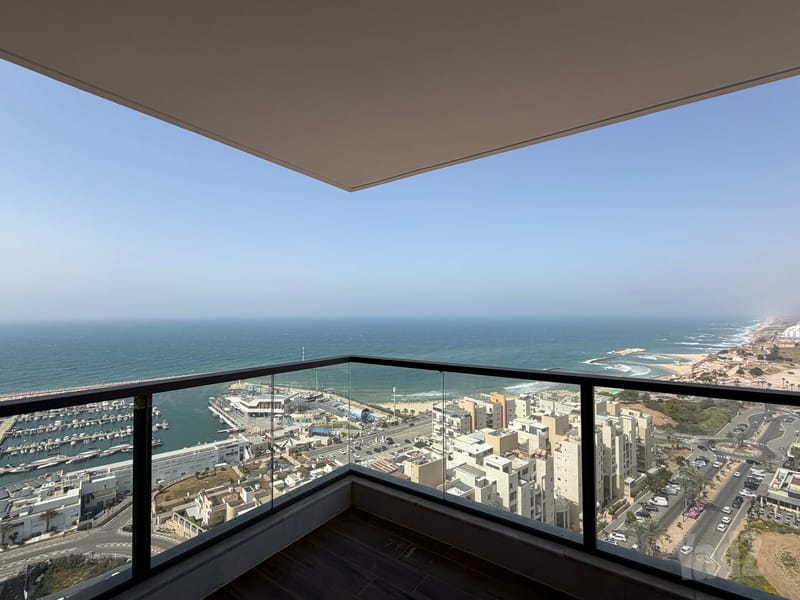 Photo from Yad2 – 4 Rooms • ₪7,100, Ashkelon (1)