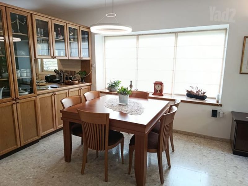תמונה מיד2 – 8 חדרים • 21,500 ₪, בנימין מטודלה 29, נווה דן, תל אביב (1)