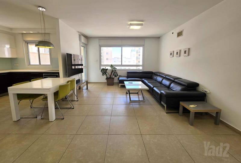 תמונה מיד2 – 5 חדרים • 9,000 ₪, הכרמים, מודיעין-מכבים-רעות (1)