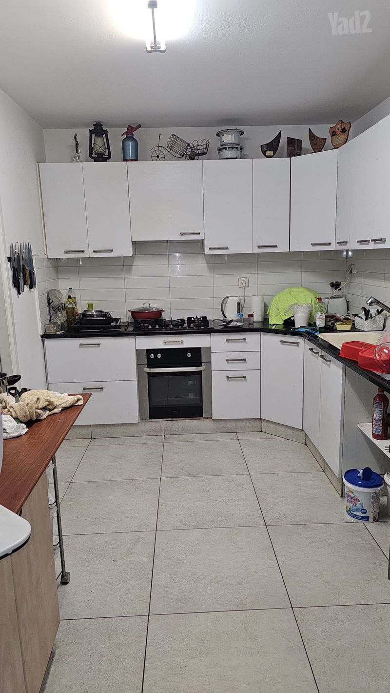Photo from Yad2 – 4.5 Rooms • ₪6,950, זכרון יעקב 24, Hadar HaMoshavot HaVatika, Petah Tikva