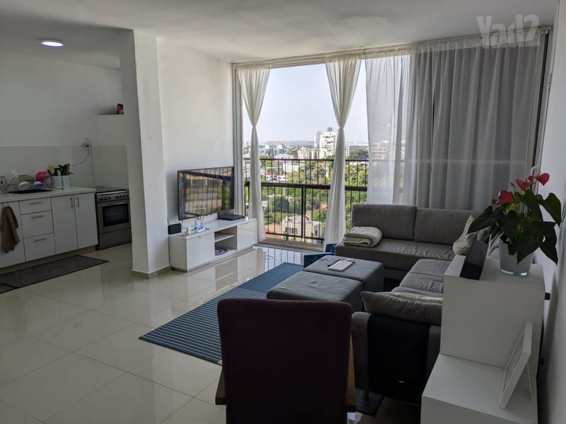 תמונה מיד2 – 4.5 חדרים • 6,800 ₪, דרך בן גוריון, הלל, רמת גן (1)