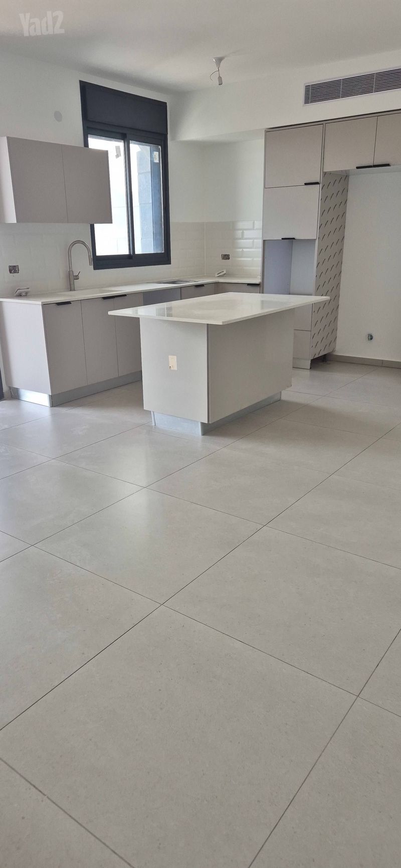 תמונה מיד2 – 4 חדרים • 7,800 ₪, אלומה 12, שקמים, באר יעקב (1)
