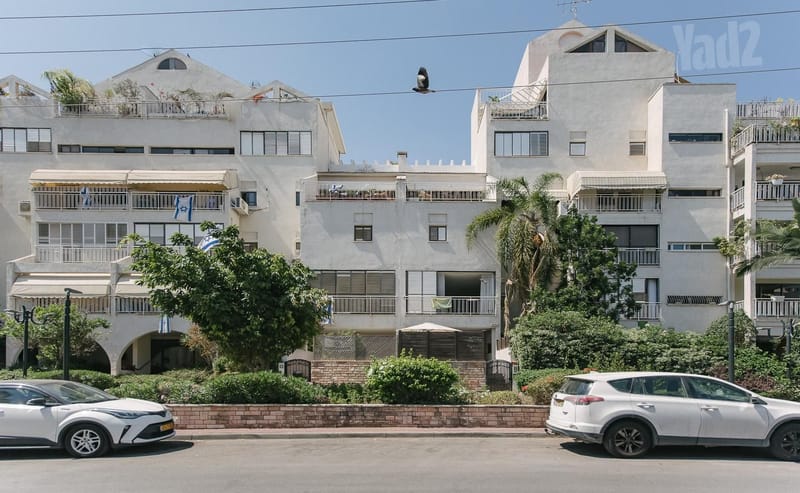 תמונה מיד2 – 5 חדרים • 3,900,000 ₪, בן ציון צוויק 15, כפר גנים ב', פתח תקווה (1)