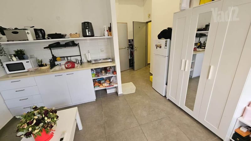תמונה מיד2 – סטודיו • 2,600 ₪, הנמל 25, שער פלמר (תחנת רכבת השמונה), חיפה (1)
