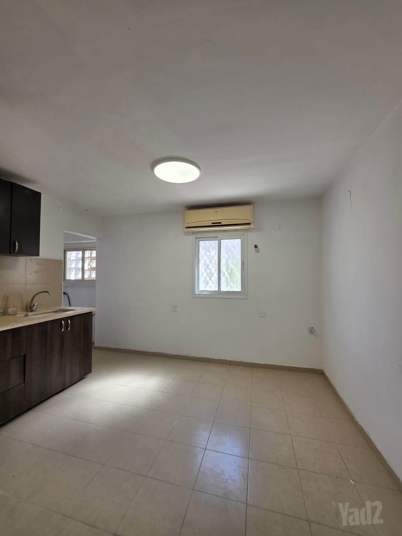 תמונה מיד2 – 2.5 חדרים • 2,400 ₪, שדרות דגניה, קריית חיים מערבית, חיפה (1)