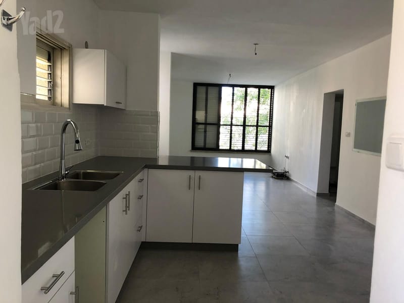 Photo from Yad2 – 4 Rooms • ₪5,300, יהודה הלוי 74, Ben Zion, Netanya (1)