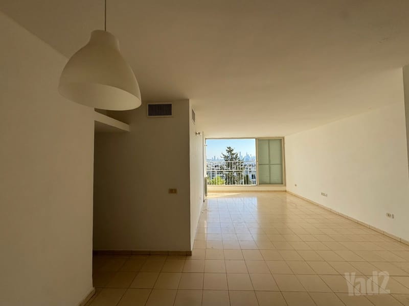 תמונה מיד2 – 4 חדרים • 8,700 ₪, גני צהלה,רמות צהלה, תל אביב (1)