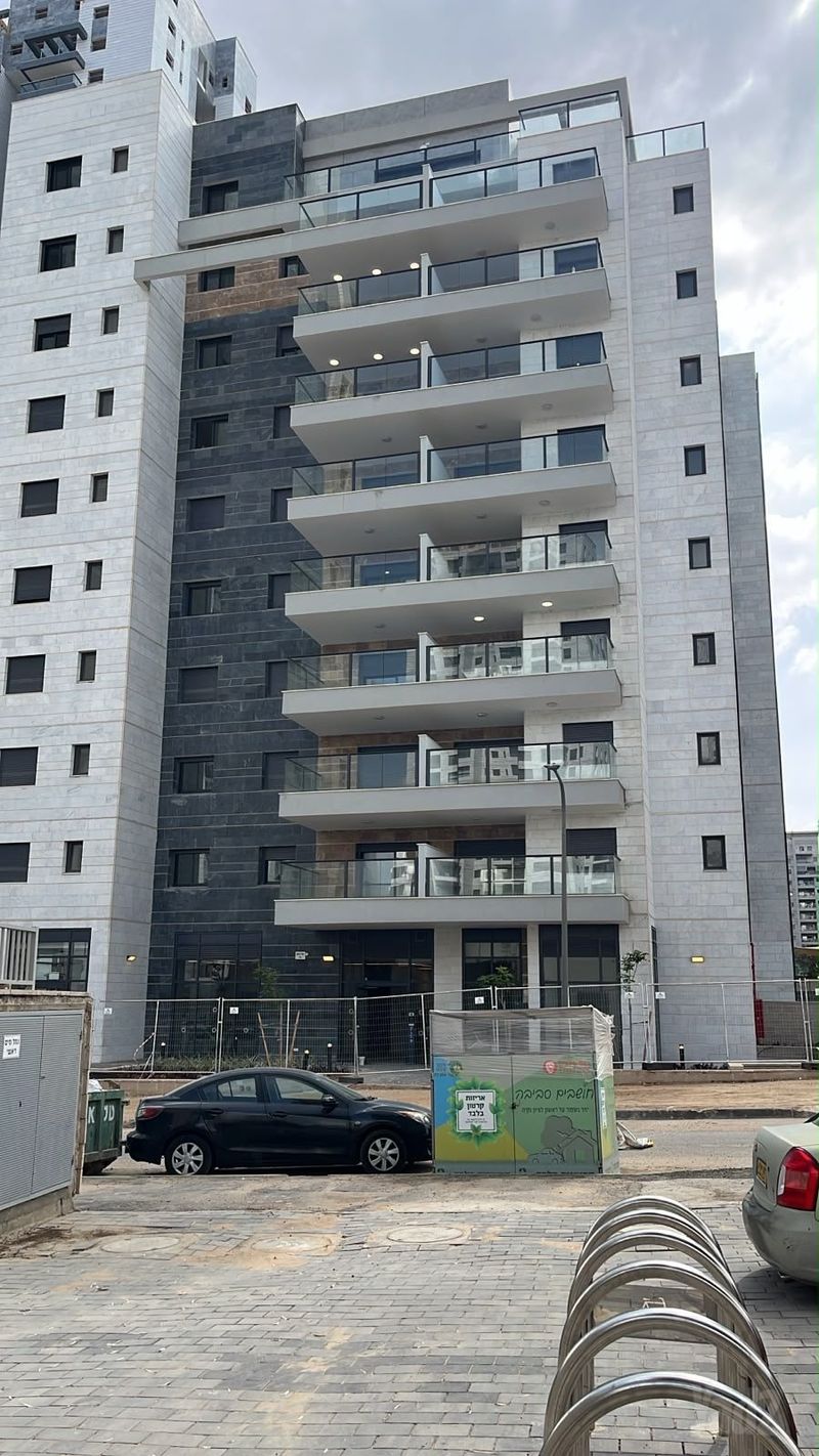 תמונה מיד2 – 5 חדרים • 8,500 ₪, שער יפו, נרקיסים, ראשון לציון