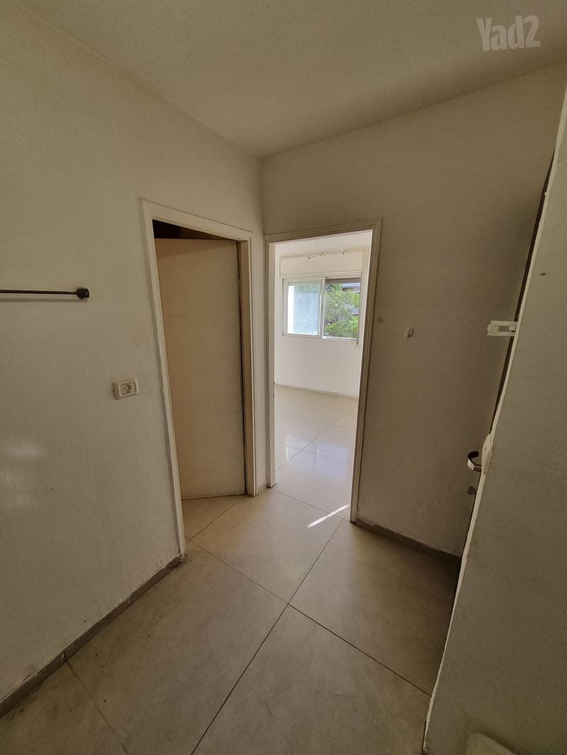 Photo from Yad2 – 2 Rooms • ₪3,850, איסלנד 18, Kiryat Menachem, Jerusalem (1)