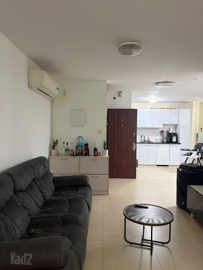 תמונה מיד2 – 3 חדרים • 6,000 ₪, זלמן שז"ר 43, נווה עופר, תל אביב (1)