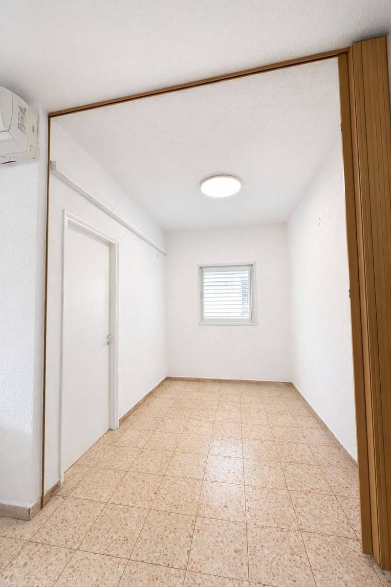 3 Rooms • ₪8,500/mo - Image 5