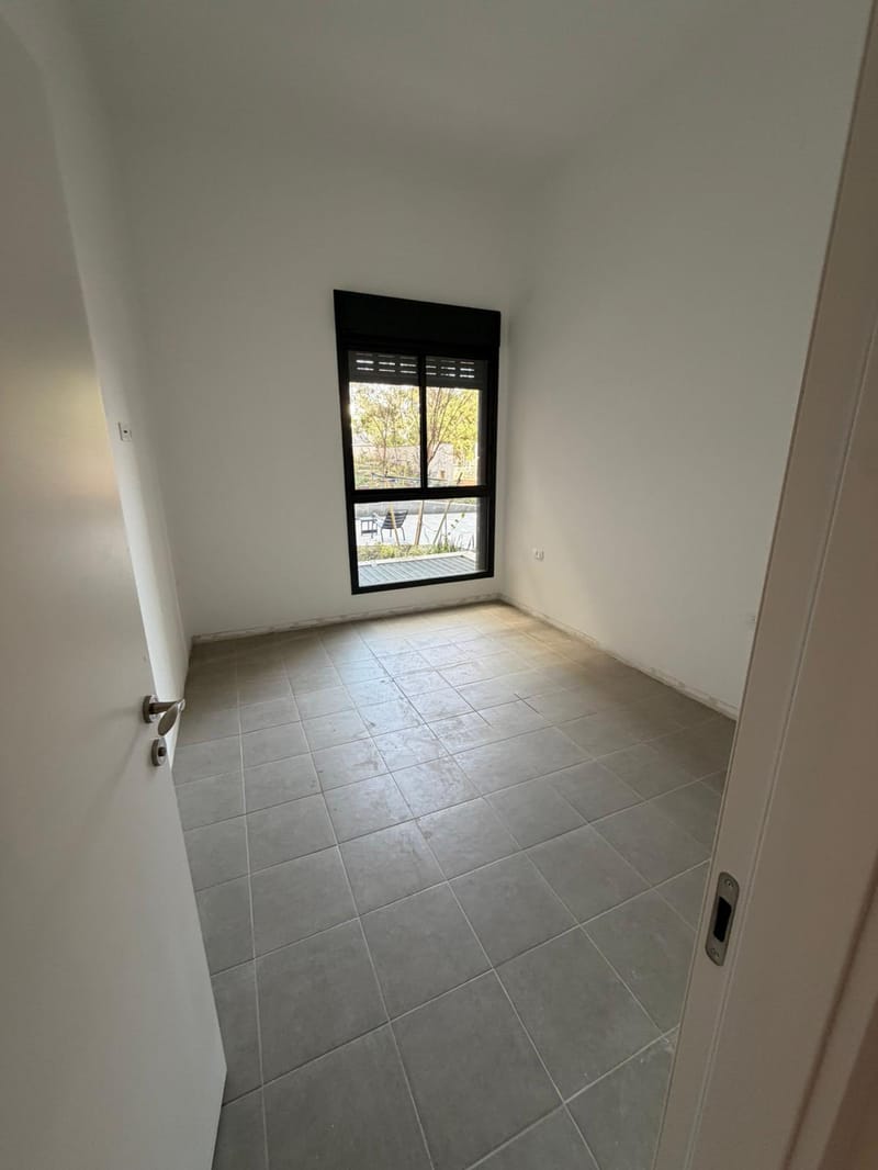 3 Rooms • ₪8,000 - Image 3