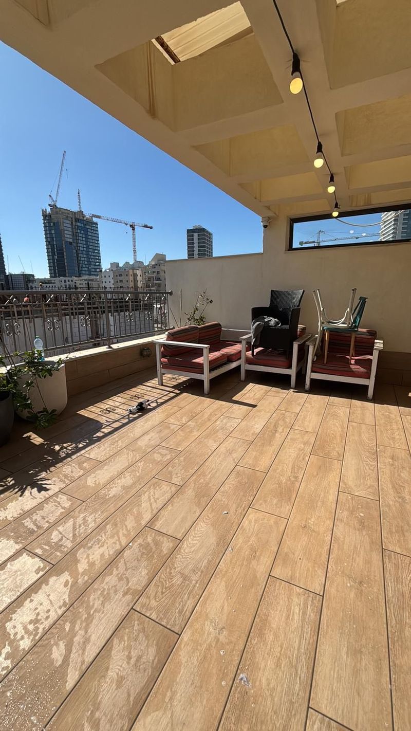 2 חדרים • 5,000 ₪ - Image 2