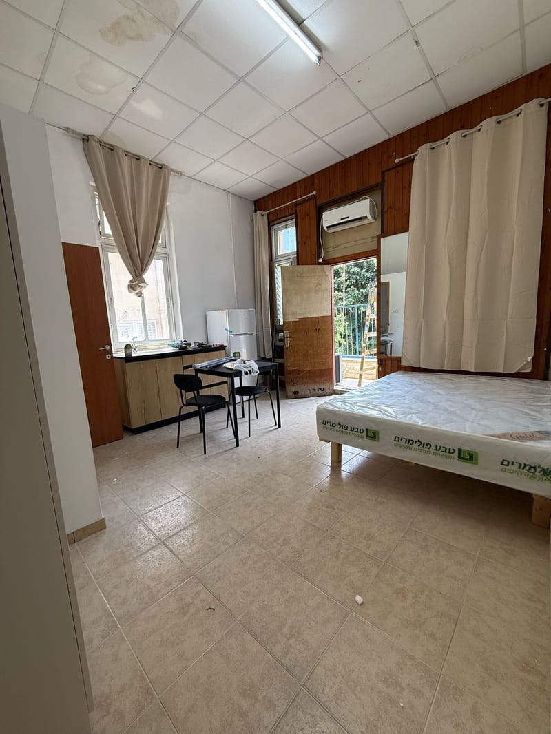 סטודיו • 4,500 ₪ - Image 1