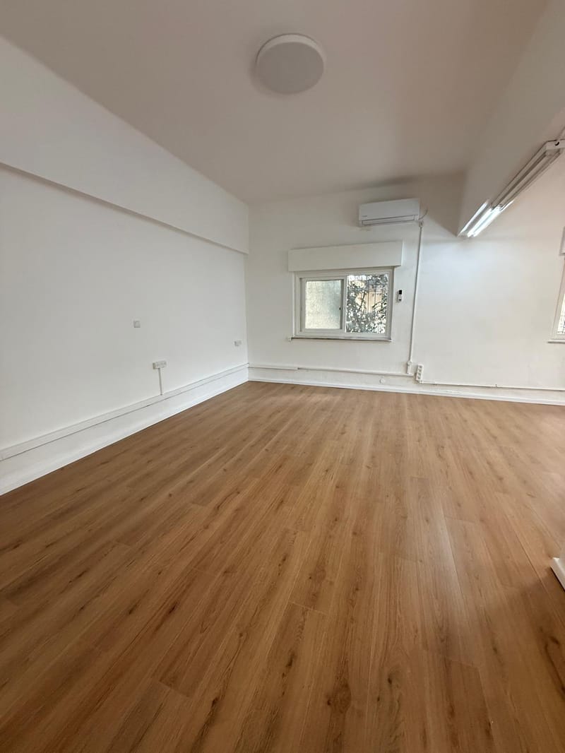 4 Rooms • ₪9,000 - Image 3