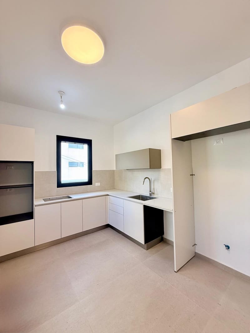 3 חדרים • 11,500 ₪ - Image 2