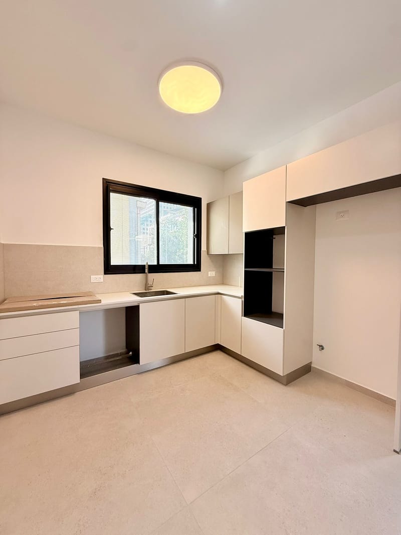 3 חדרים • 10,000 ₪ - Image 3