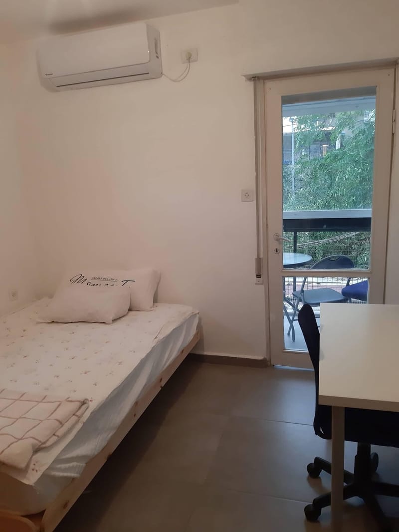 Photo from Facebook – Room in a shared apartment • ₪2,100, איסלנד, Kiryat Menachem, Jerusalem (1)