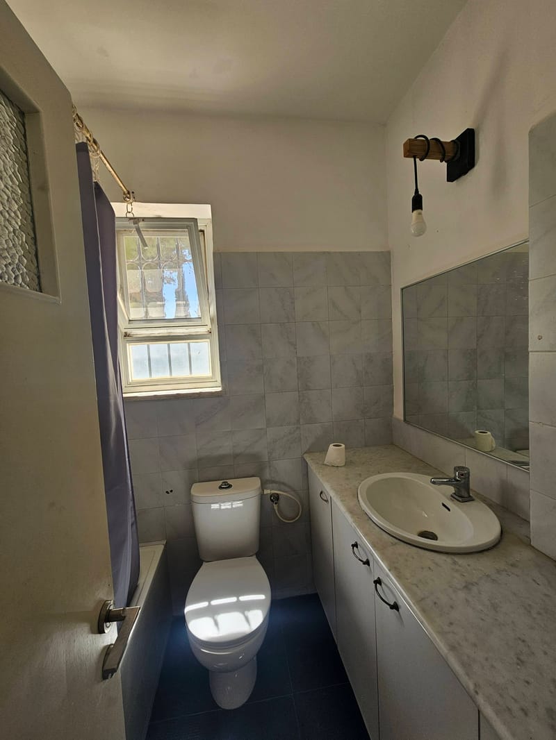 Photo from Facebook – Room in a shared apartment • ₪1,800, הבנאי 18, Beit HaKerem, Jerusalem (1)
