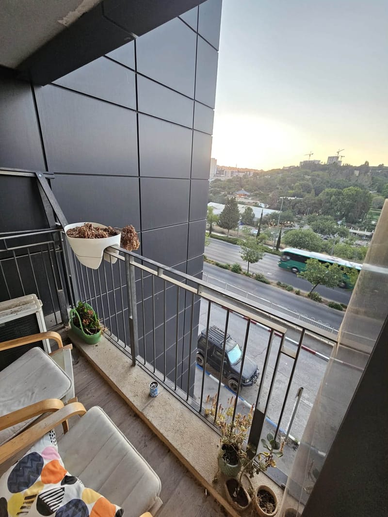 תמונה מפייסבוק – חדר בדירת שותפים • 2,700 ₪, הרב הרצוג, גבעת הוורדים, ירושלים (1)