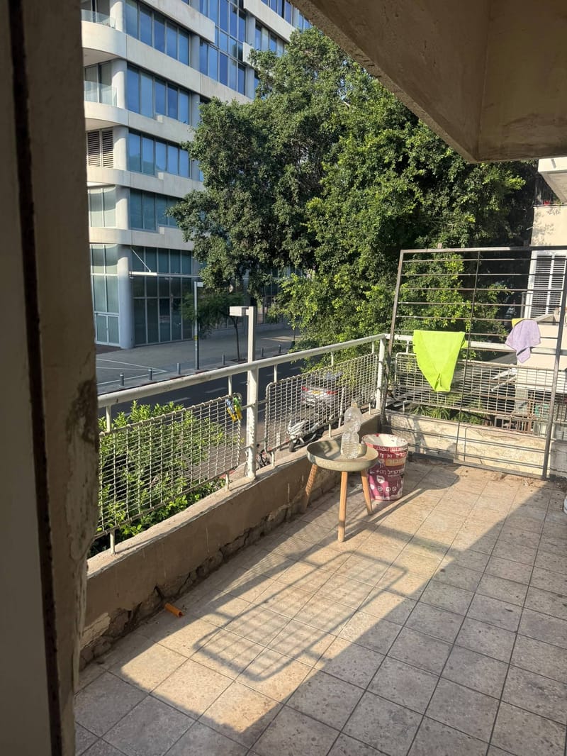 Photo from Facebook – 4 Rooms with roommates • ₪3,600, פרישמן/ריינס, Old North - Southern Part, Tel Aviv (1)