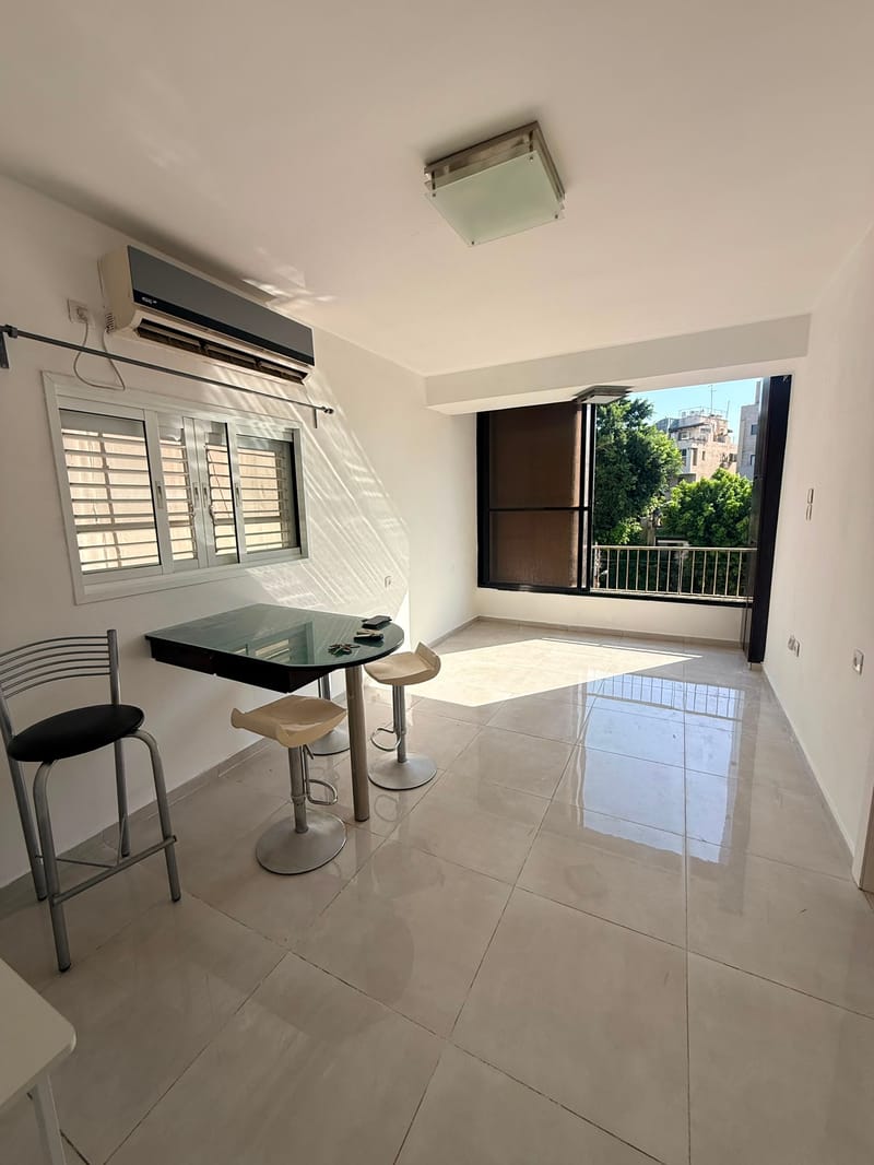 תמונה מפייסבוק – 2 חדרים • 5,700 ₪, ליד פארק הירקון, הצפון הישן - החלק הצפוני, תל אביב (1)