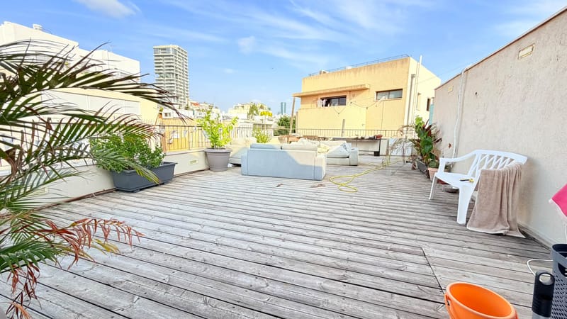 תמונה מפייסבוק – 2.5 חדרים • 9,000 ₪, אהרונוביץ׳, הצפון הישן - החלק הדרומי, תל אביב (1)