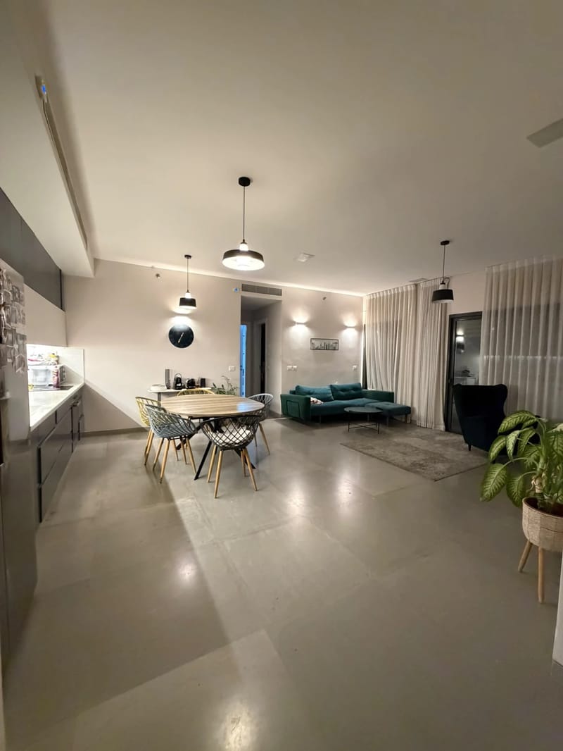 תמונה מפייסבוק – 2 חדרים עם שותפים • 4,200 ₪, ליד שוק הכרמל, כרם התימנים, תל אביב (1)