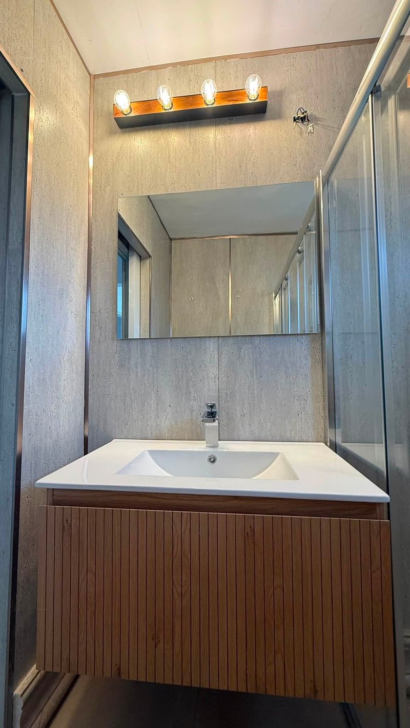 Photo from Facebook – 4 Rooms • ₪5,500, הרקפות/המעפילים, Western Carmel, Haifa (1)