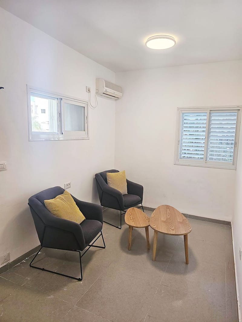 תמונה מפייסבוק – 2 חדרים • 3,450 ₪, אדם הכהן, זיו, חיפה (1)