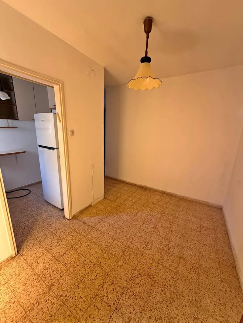 Photo from Facebook – 2 Rooms • ₪2,150, אריה לוין, Kiryat Shmuel, Haifa (1)