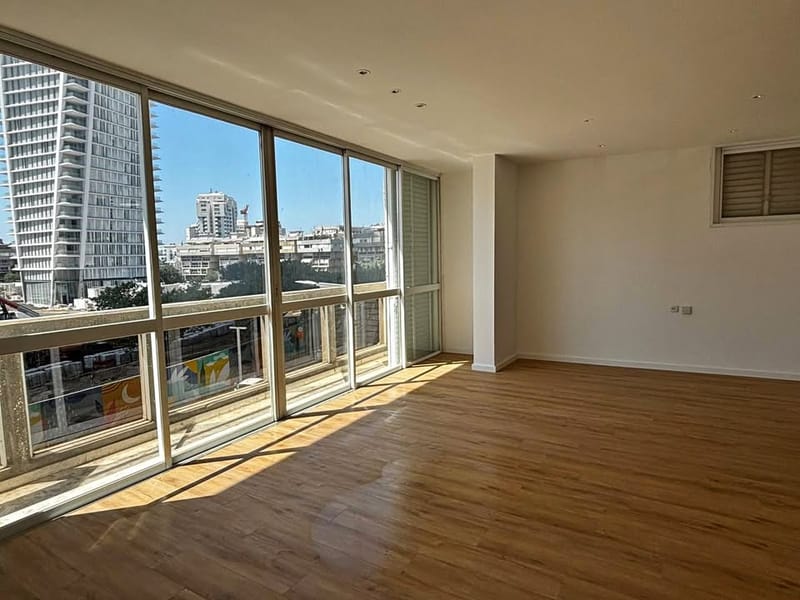 תמונה מפייסבוק – 5 חדרים • 11,000 ₪, ליד כיכר המדינה, הצפון החדש - סביבת כיכר המדינה, תל אביב (1)
