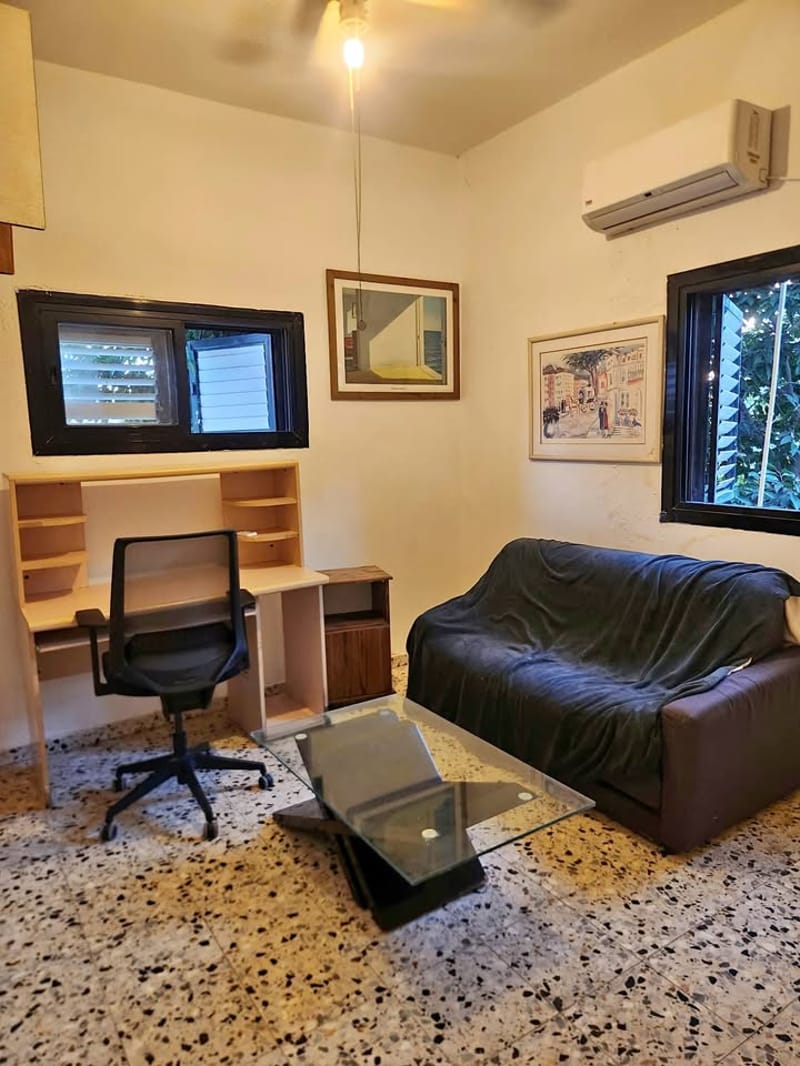 תמונה מפייסבוק – 3 חדרים עם שותפים • 2,650 ₪, בורוכוב, גבעתיים (1)