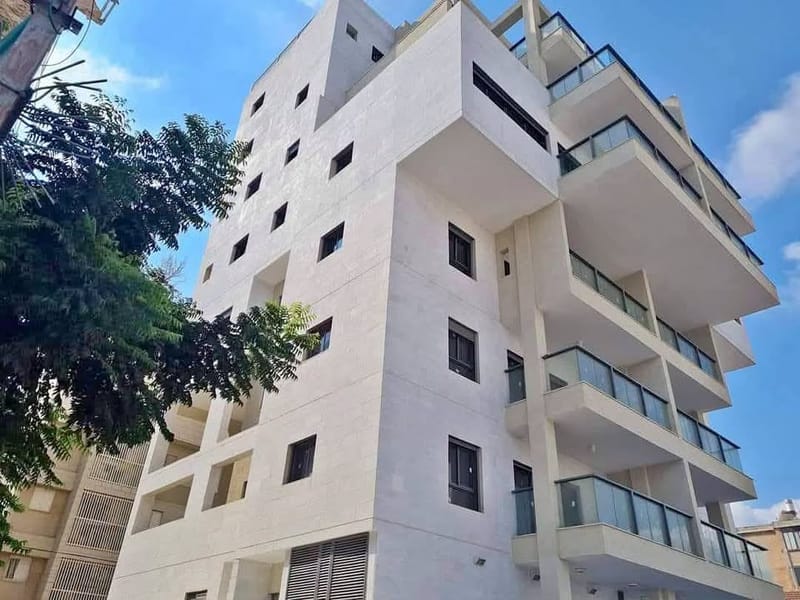 תמונה מפייסבוק – 4 חדרים • 7,300 ₪, דרך יבנה, נווה יהודה, רחובות (1)