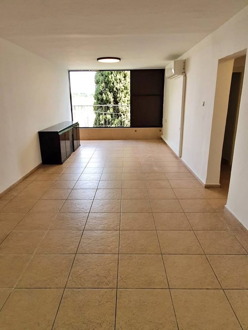 תמונה מפייסבוק – 5 חדרים • 2,200 ₪, רמת גן (1)