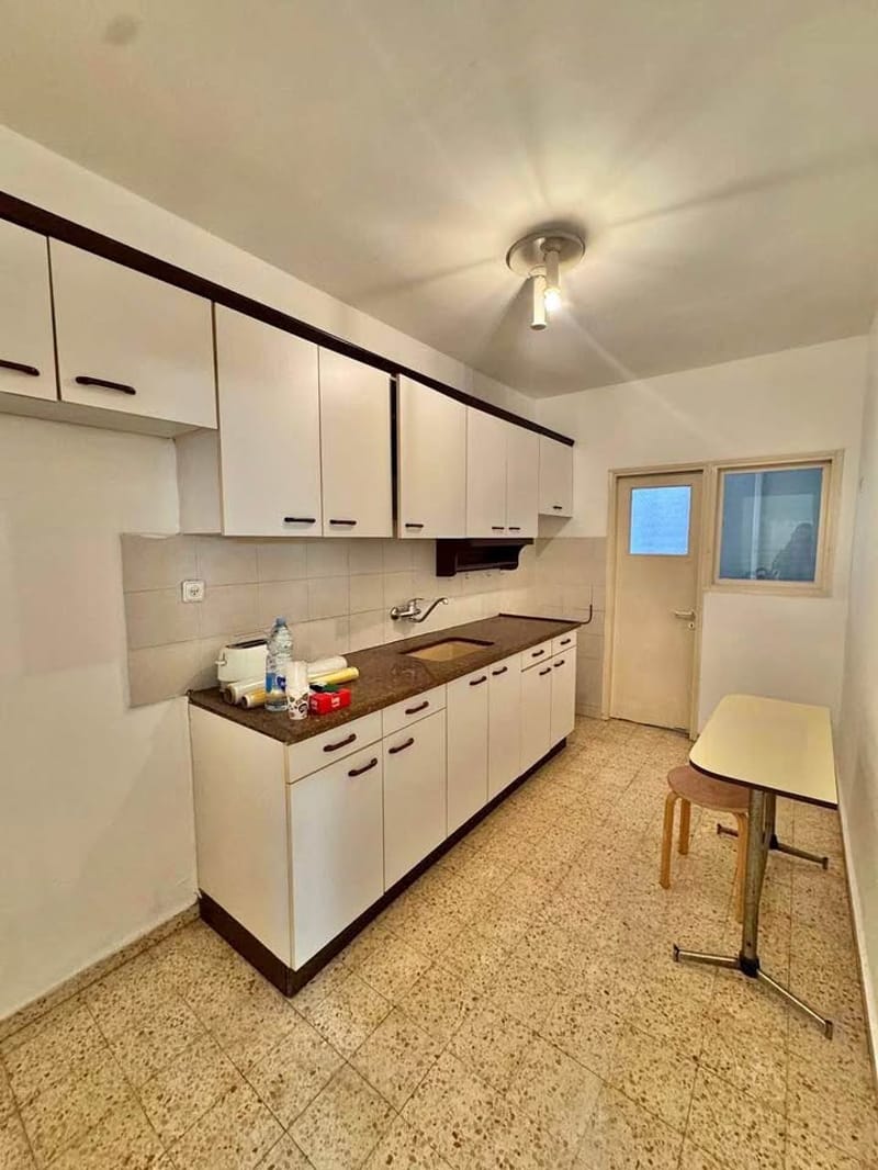 תמונה מפייסבוק – 3 חדרים • 5,200 ₪, תרמ״ב, רמב"ם, ראשון לציון (1)
