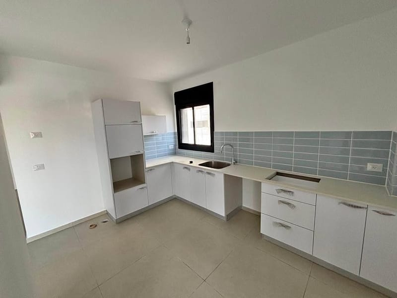 Фото с Facebook – 3 Комнаты • 6,500 ₪, פרויקט THE FIVE, Ницана, Бат-Ям (1)
