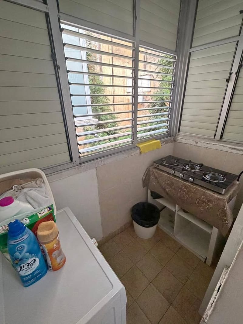 תמונה מפייסבוק – 2 חדרים • 4,600 ₪, כצנלסון 146, שינקין, גבעתיים (1)