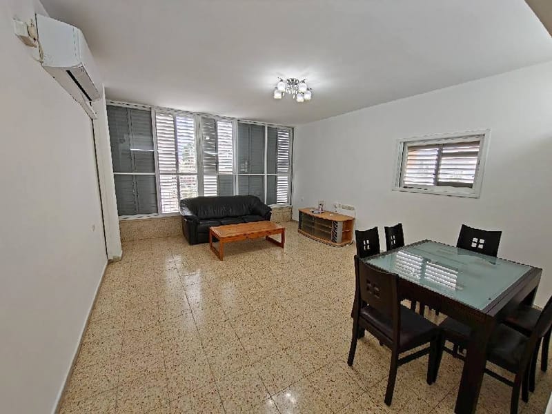 תמונה מפייסבוק – 3.5 חדרים • 5,000 ₪, גלוסקין/בן יהודה, ראשונים, ראשון לציון (1)
