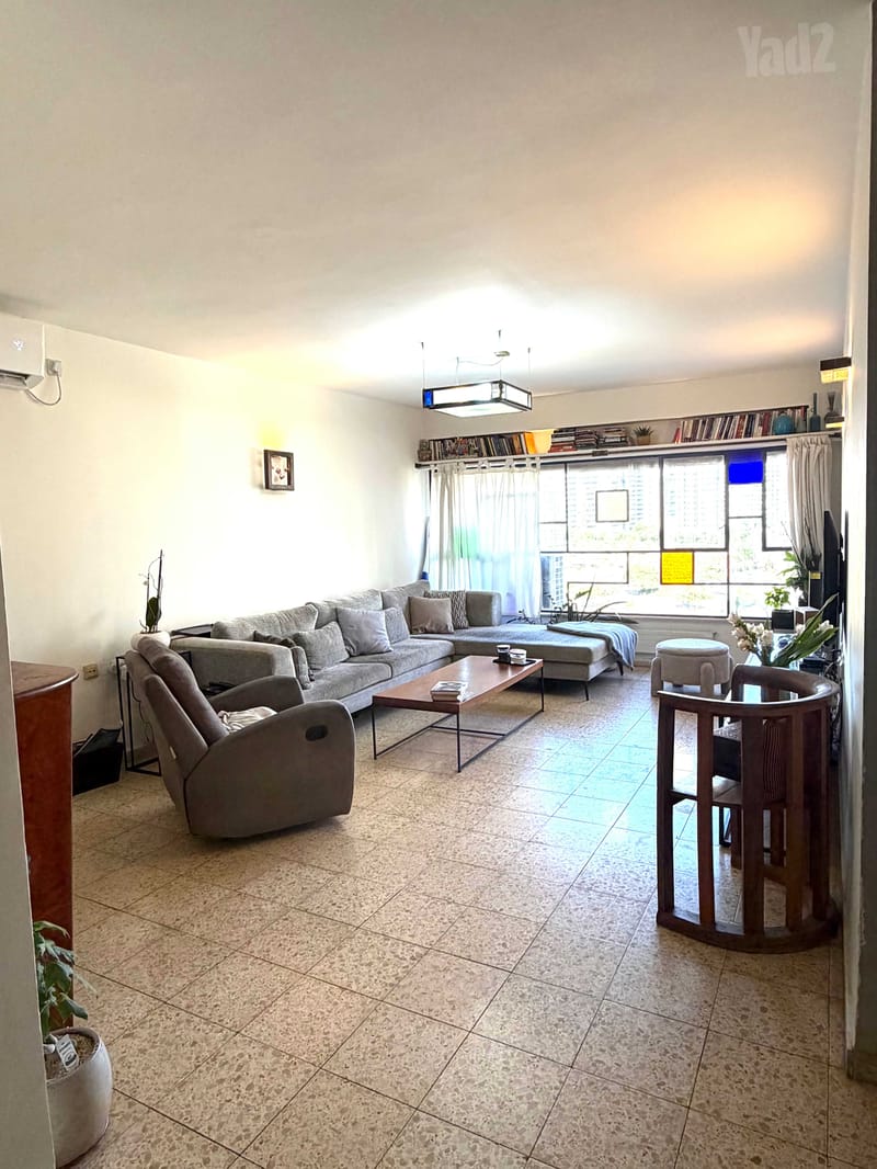 תמונה מיד2 – 5 חדרים • 7,600 ₪, רחבת אילן 18, רמת אילן, גבעת שמואל (1)
