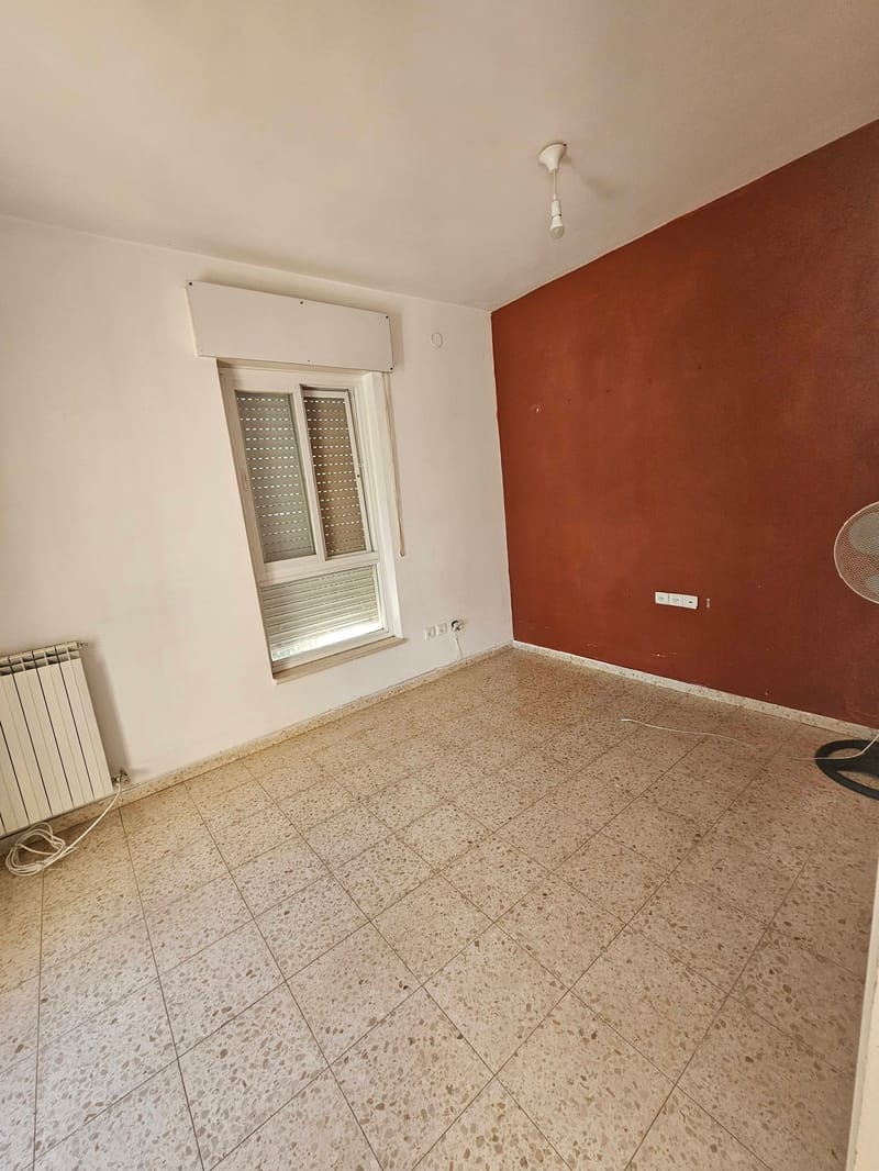 Photo from Facebook – Room in a shared apartment • ₪2,400, הבנאי 18, Beit HaKerem, Jerusalem (1)
