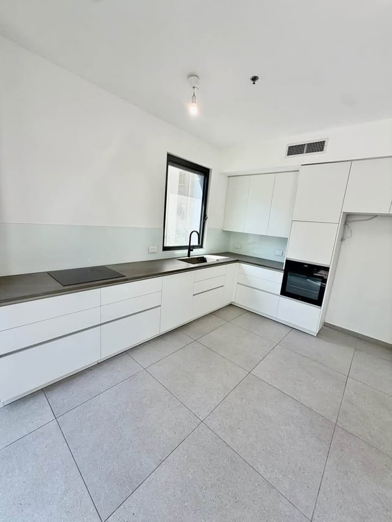 Photo from Facebook – 3 Rooms • ₪12,500, ליד כיכר המדינה, New North - Kikar HaMedina, Tel Aviv (1)