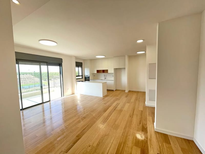 תמונה מפייסבוק – 4 חדרים • 6,900 ₪, שיר השירים 12, יבנה (1)