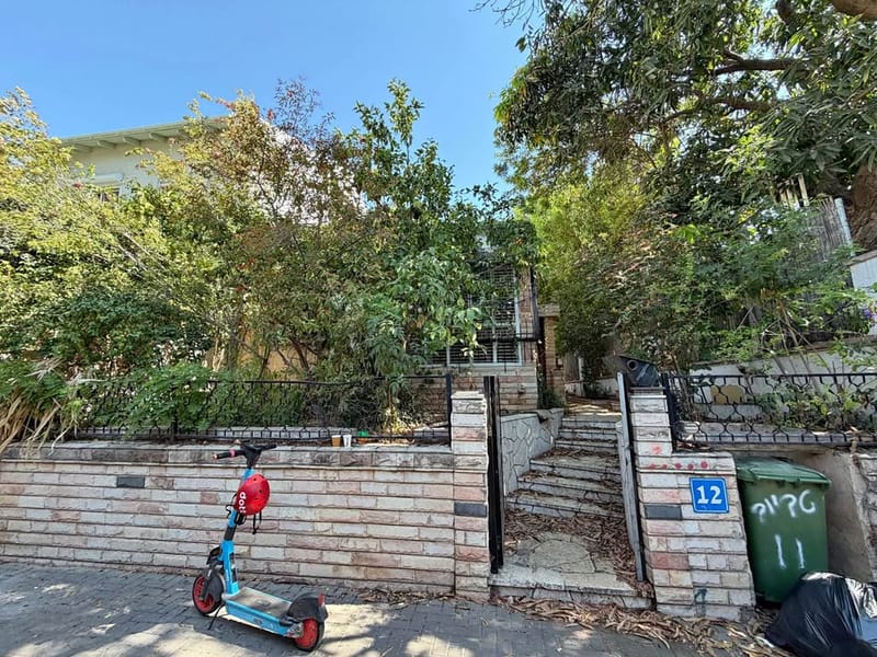 תמונה מפייסבוק – 4 חדרים • 9,000 ₪, שביל בן יעקב 12, ביצרון ורמת ישראל, תל אביב (1)