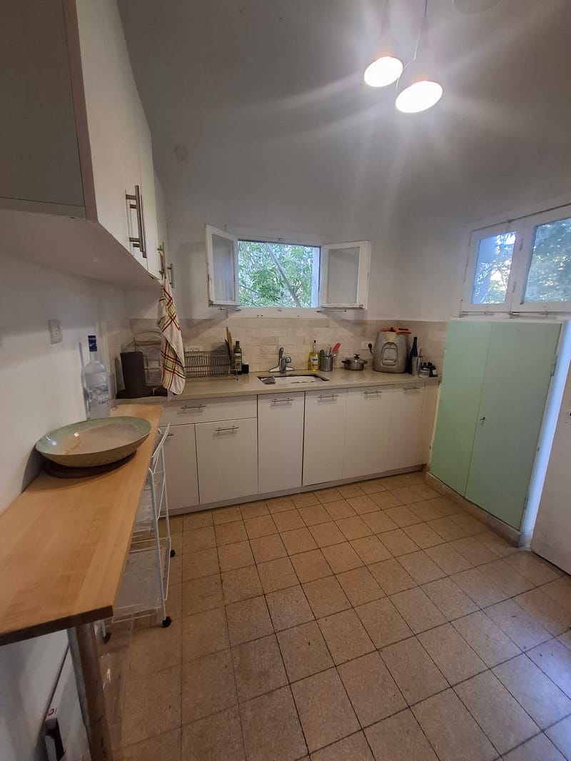 Photo from Facebook – 4 Rooms with roommates • ₪2,000, כבירים, Kababir, Haifa (1)