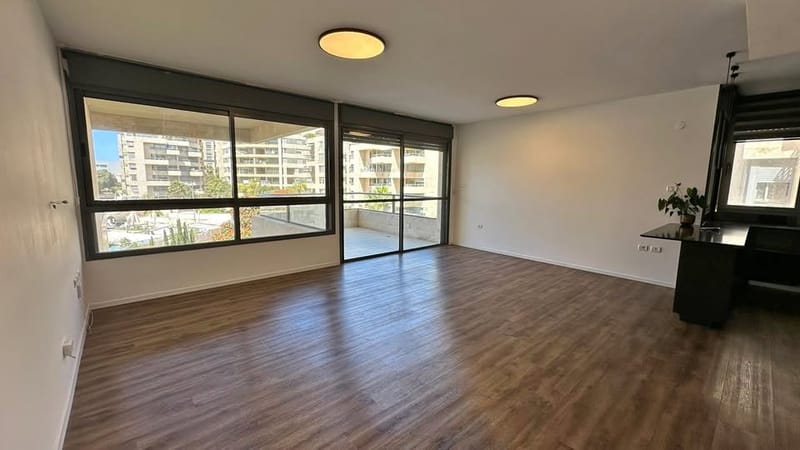 5 Rooms • ₪13,500/mo - Image 1