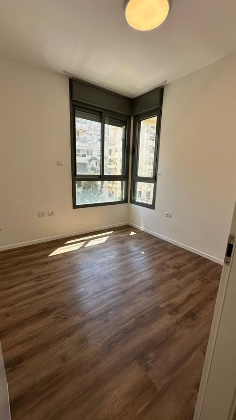 5 Rooms • ₪13,500/mo - Image 4