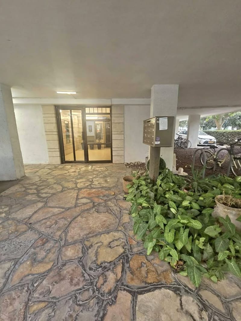 תמונה מפייסבוק – 3 חדרים • 7,500 ₪, משה שרת, שרת, לוד (1)
