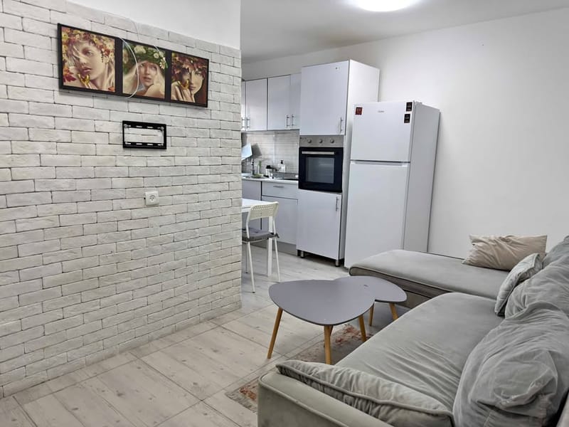 Photo from Facebook – 3 Rooms • ₪2,500, רחבת אלפסי, Shikunei HaMizrah, Rishon LeZion (1)